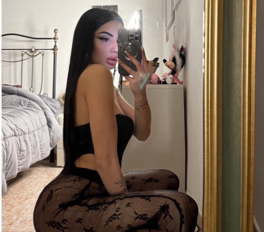 Escorts West Sussex Crawley - Photos for REYA! New arrived ! ONLY OUTCALL