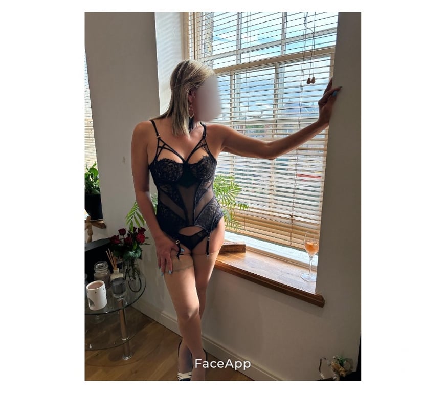 Escorts Kent Medway - Kent - Photos for Luxury company for short time in Rochester