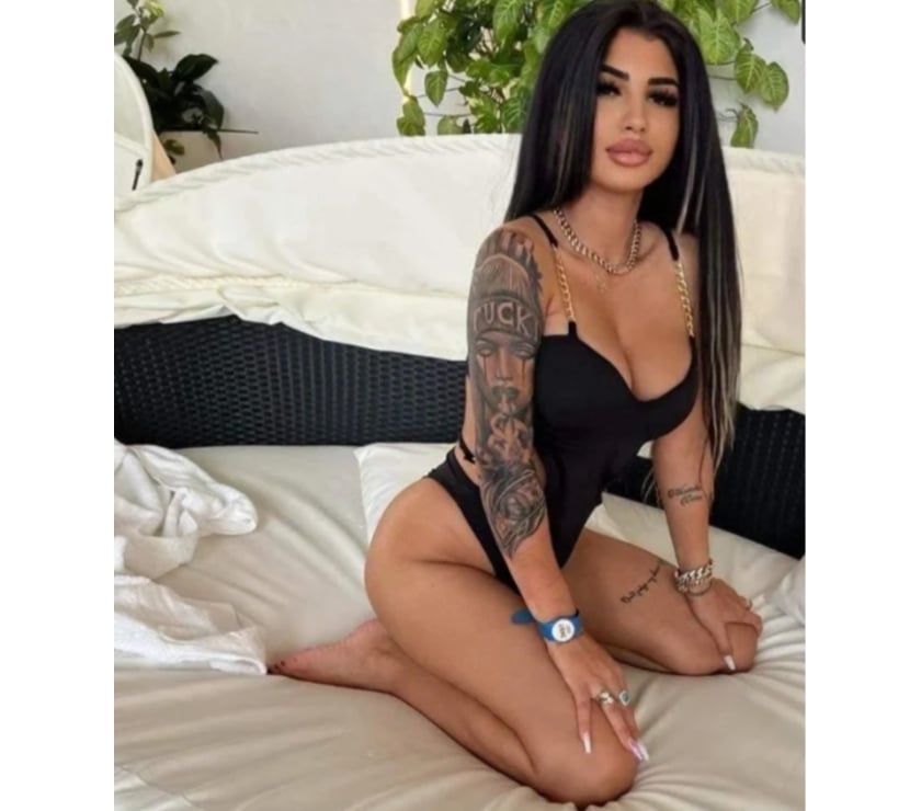 Escorts Hertfordshire Stevenage - Photos for Jessy 🥵 hot brunette just outcall