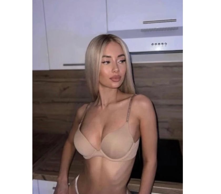 NEW⭐️BLONDE⭐️HOT⭐️PARTY