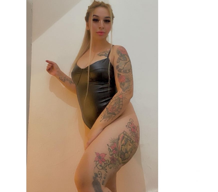 Escorts South East London Plumstead - South East London - Photos for βοΈElla π Naturla 100% Best Owo ππππ