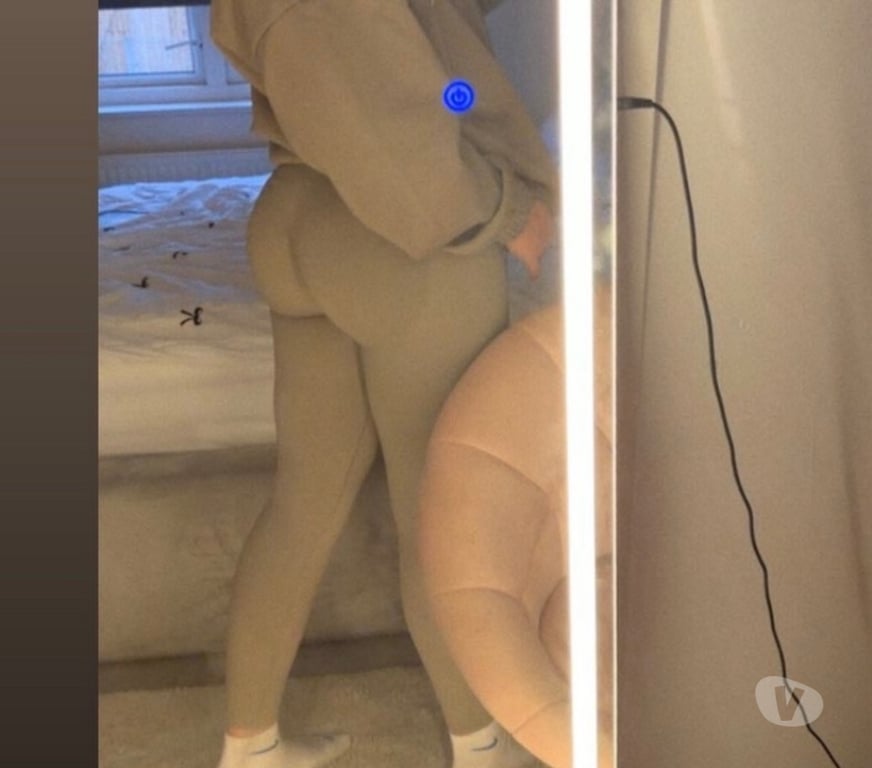 Escorts Cardiff Cardiff City Centre - Cardiff - Photos for Brunette English girl Good service. GFE party girl!!