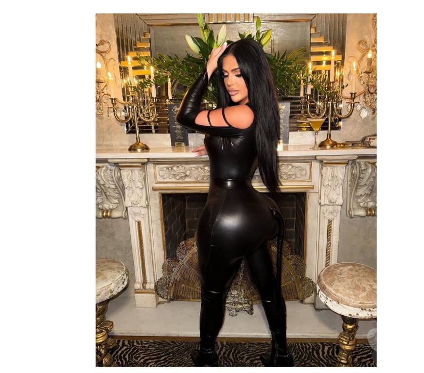 Escorts Bristol Bristol City Centre - Bristol - Photos for BRUNETTE BRAZIL PARTY🎉🇧🇷🍾🥂🎊