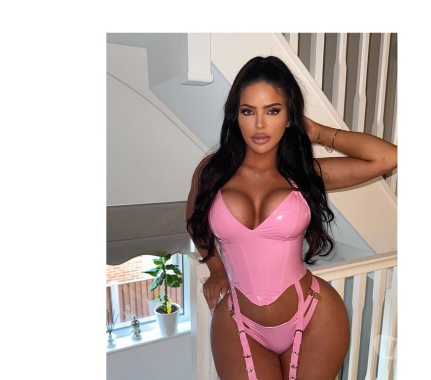 Escorts Bristol Bristol City Centre - Bristol - Photos for BRUNETTE BRAZIL PARTY🎉🇧🇷🍾🥂🎊