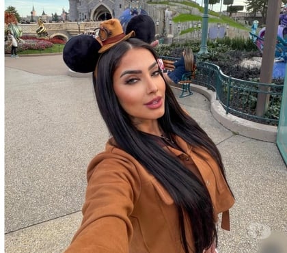 Escorts and Massages Worthing Town Centre Worthing - Photos for Valentina Morena with a big butt