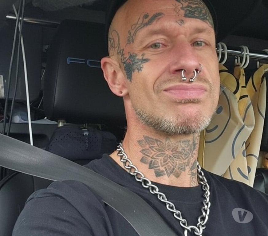  Gay massage Wiltshire Avon - Wiltshire - Photos for Experienced. Discreet. Unrushed.