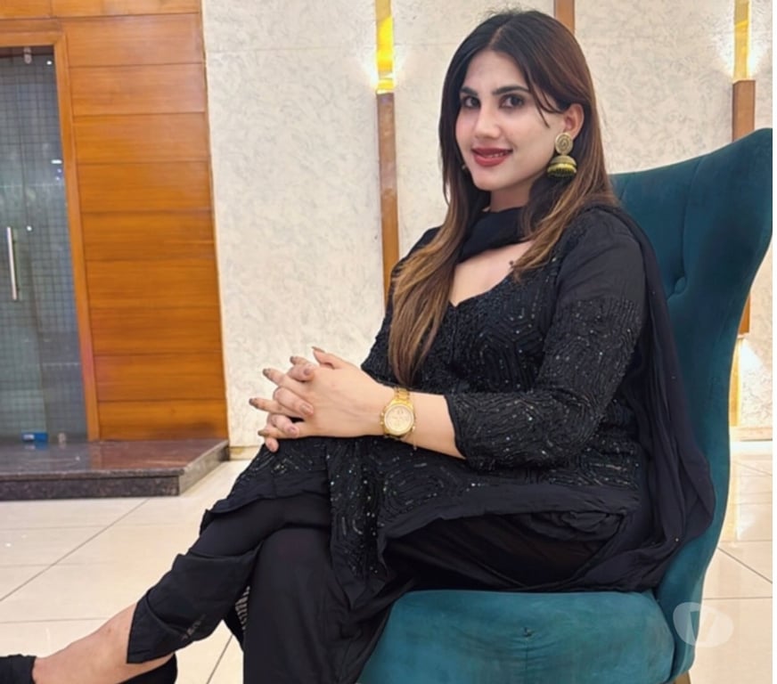 Escorts East London Havering - Photos for Hot and sweet girl available for you anytime