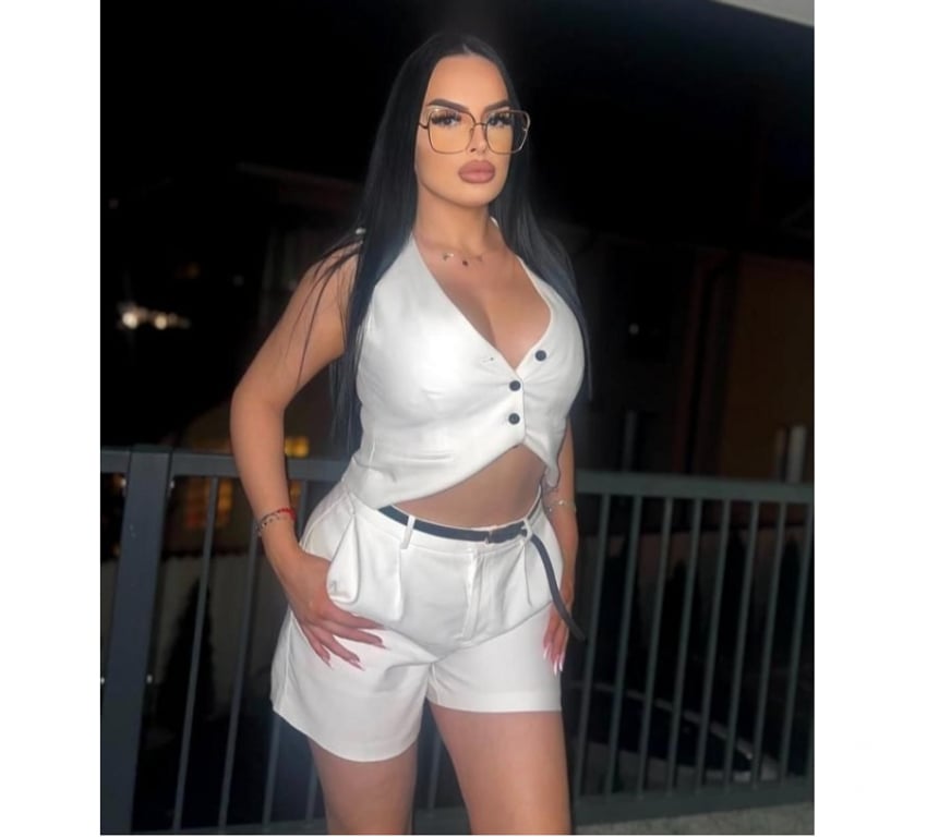 Escorts Bedfordshire Luton - Photos for 👅🥂ELLA❤️NEW HOT🥵PARTY GIRL📞Outcall🍑