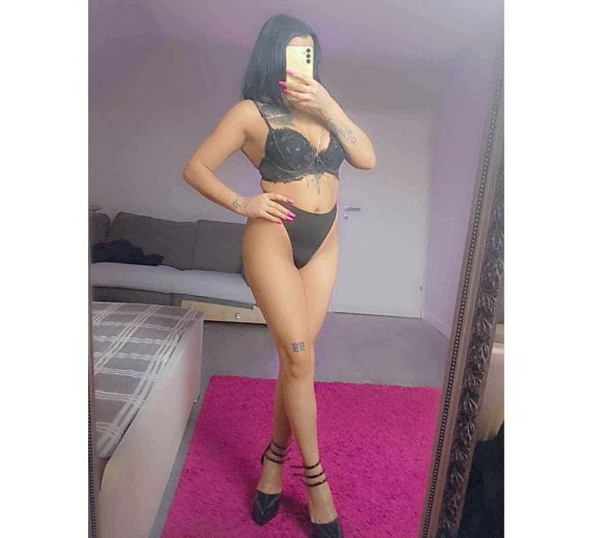 Escorts West Midlands Sandwell - Photos for Hi I'm monica party girl full service 🥰