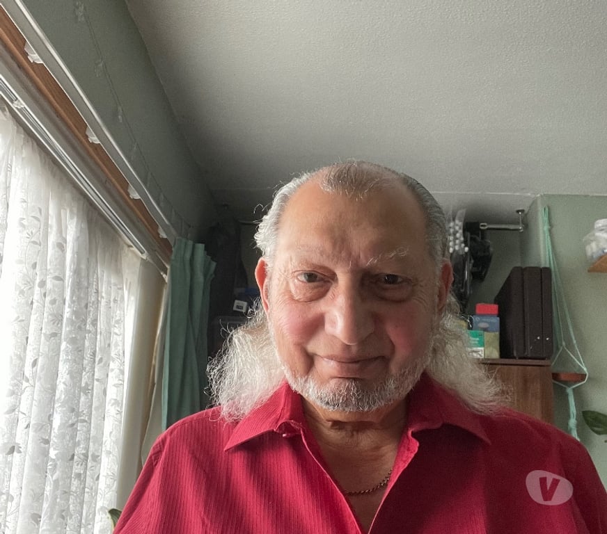 Local Swingers West Yorkshire Leeds - Photos for Mature Adults Friendship