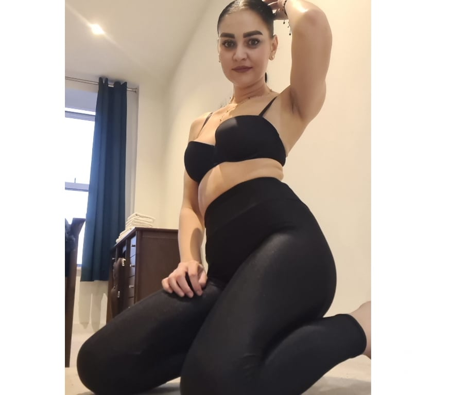 Escorts Hampshire Rushmoor - Photos for Hi i m Nikol‼️ Real pic's 💯%‼️ New in city ♥️