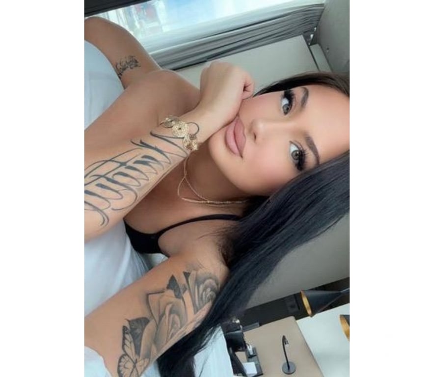 Escorts Windsor and Maidenhead Maidenhead - Windsor and Maidenhead - Photos for Luxury Escort Caroline New in Town