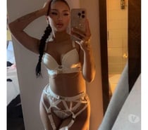 Luxury Escort Caroline New in Town