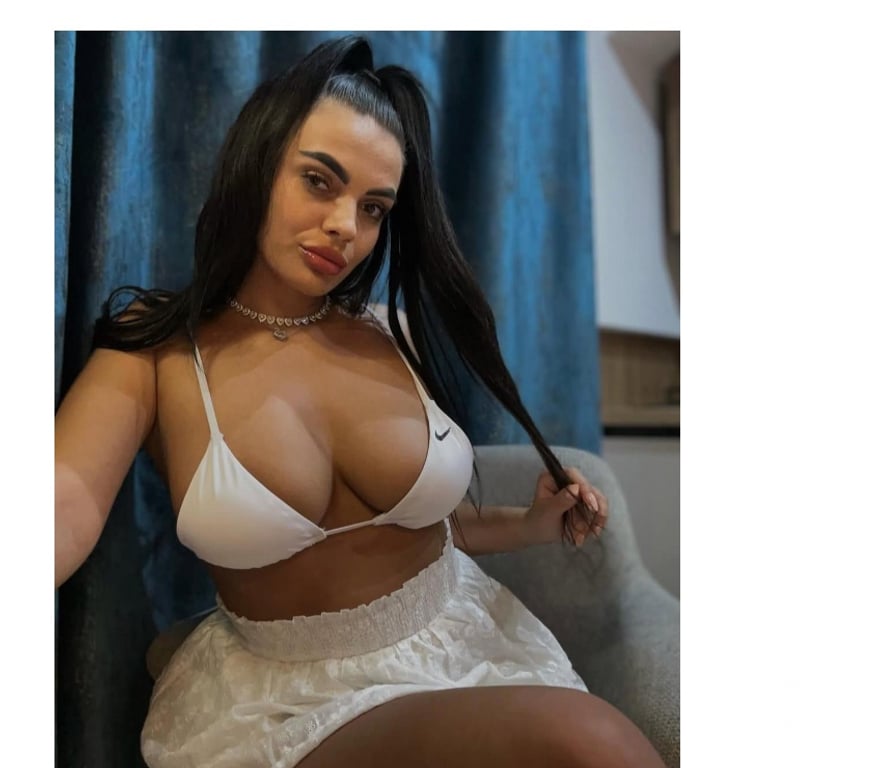 Escorts Buckinghamshire High Wycombe - Buckinghamshire - Photos for Roses 🥵💋♥️for the first time in your city