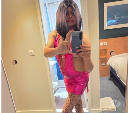 Gay Dating Totteridge & Whetstone Station North London - Photos for SUB SISSY FOR TOP GUYS TONIGHT