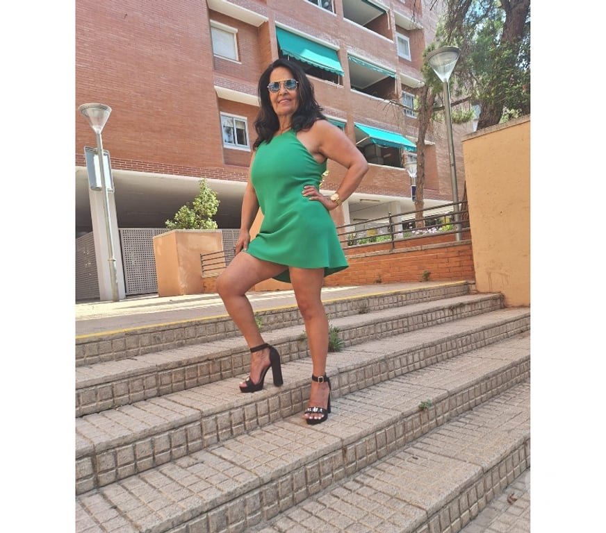 Escorts Essex Southend-on-Sea - Photos for Hello nikol back