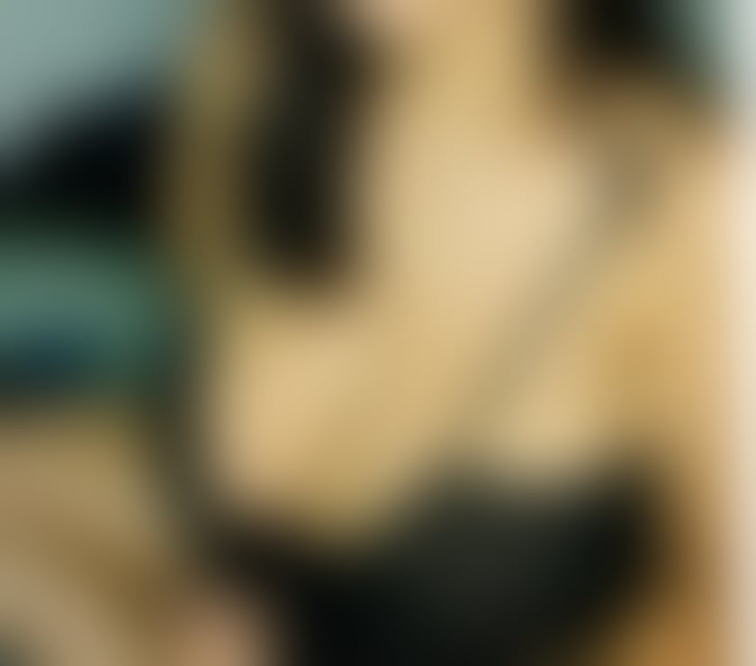 Escorts Greater Manchester Salford - Photos for Quick 30£ curvy Big breasts naughty 😜 party anny