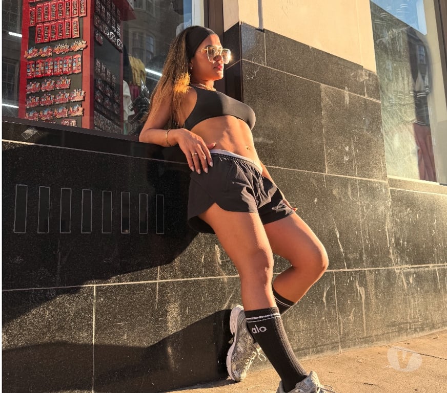 Trans Escorts West Midlands Birmingham - Photos for Bella 🇧🇷 Big bum And big y boobs Brazilian hot 🔥