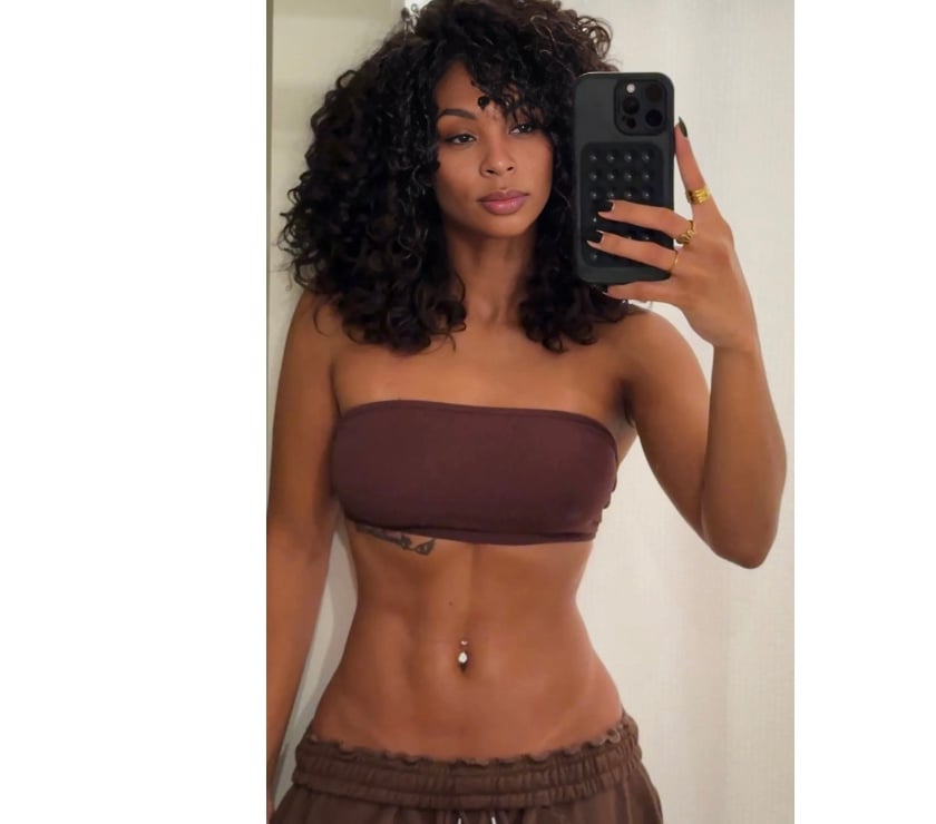 Escorts East London Bethnal Green Station - East London - Photos for Rosalia 🇧🇷🍒 Morena de festa 100% real