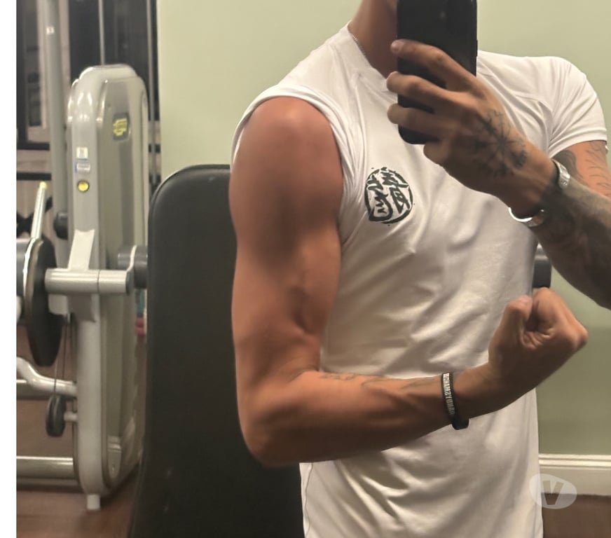 Escorts Lancashire Hyndburn - Photos for Male escort great shape nice tan