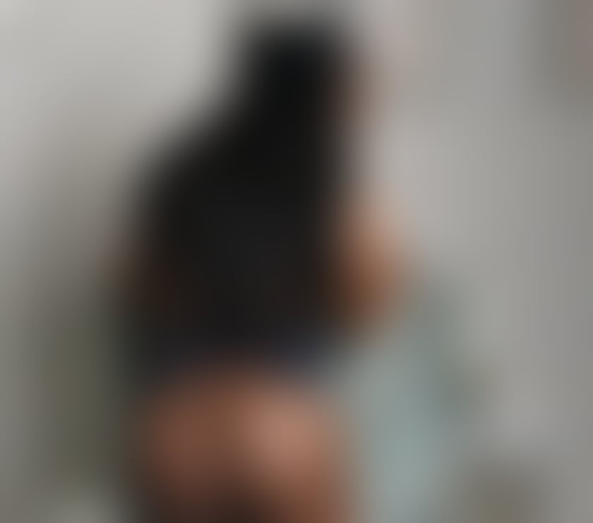 Escorts Surrey Spelthorne - Photos for Naughty Colombian transsexual completes huge endowment