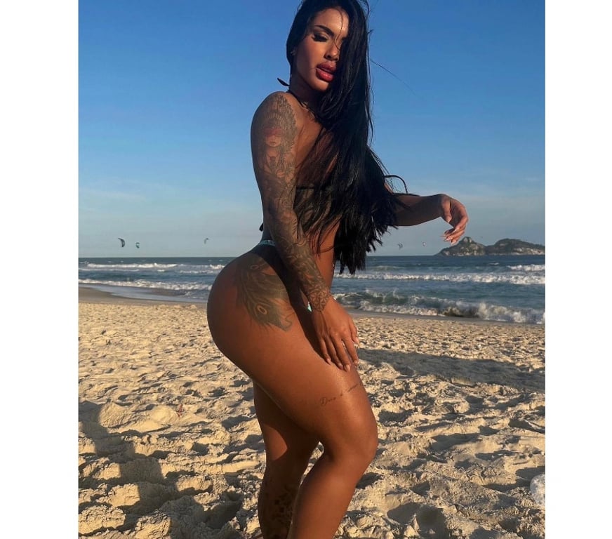 Escorts Kent Medway - Kent - Photos for Fist time Brazilian brunette party girl