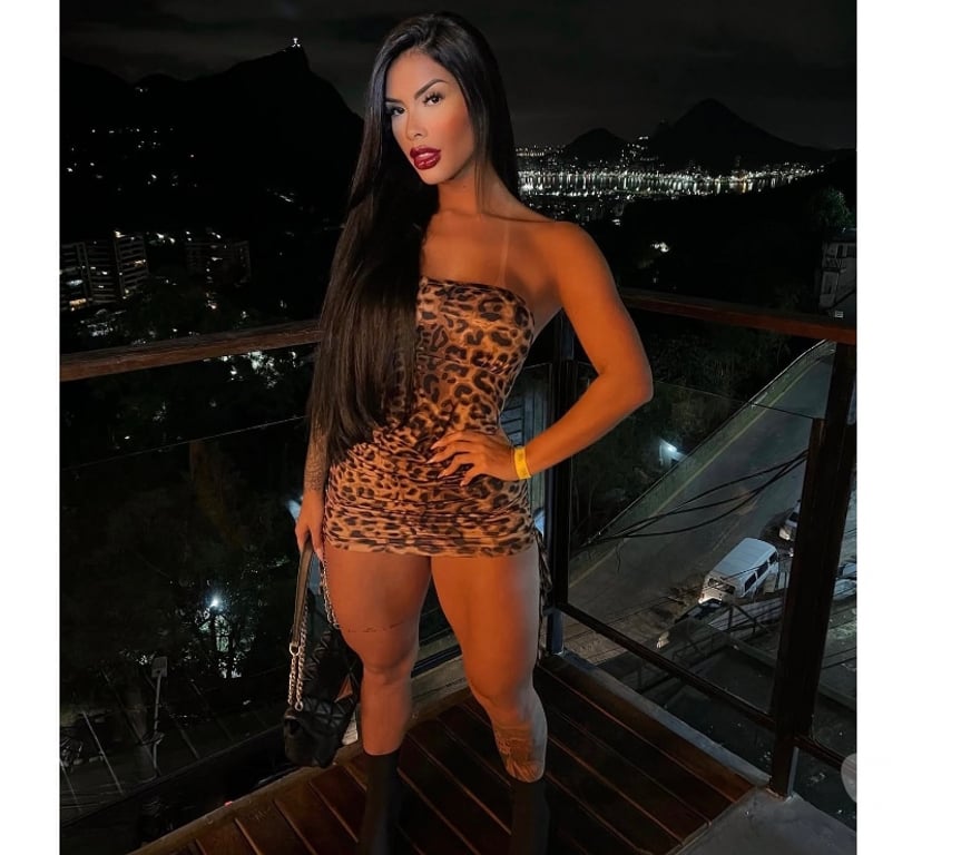 Escorts Kent Maidstone - Photos for Clara Fist time Brazilian brunette party girl