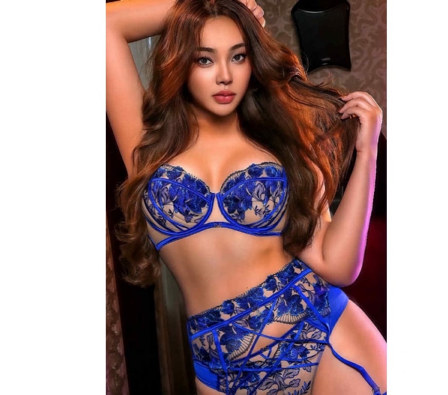 Escorts East London Stratford - East London - Photos for 🍑Sexy Busty ✨Thai Girl✨VIP Service ❤️‍🔥