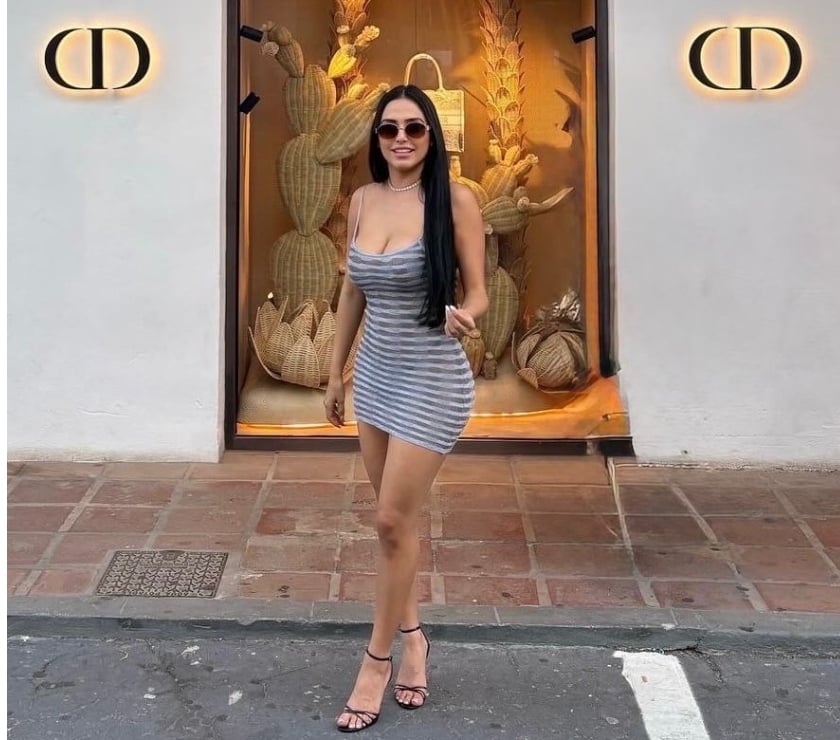 Photos for MEXICAN stunning body 🤤 WHATSAPP 📲07495202844