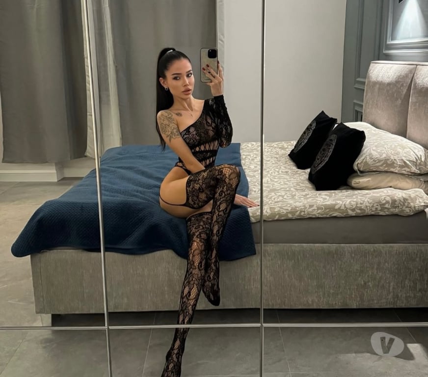 Escorts South West London Kingston upon Thames - Photos for ELEGANT BRUNETTE COMPANION 🖤 OUTCALL ONLY