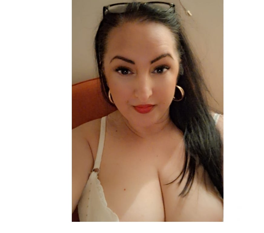 Escorts Barnet Edgware - Barnet - Photos for Xx Milf Hanna Xx Best GFE Xx No rush service Xx