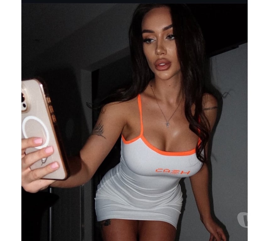 Escorts Hertfordshire Dacorum - Photos for CLASSY BRUNETTE 🖤 OUTCALL ONLY