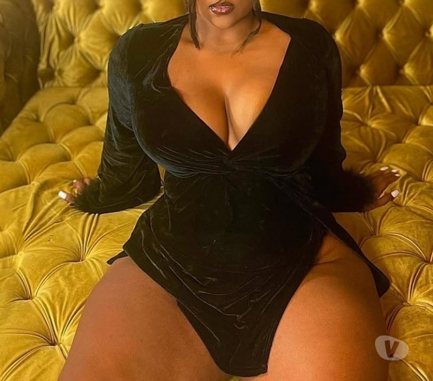 Escorts East London Havering - Photos for PARTY AFRICAN BIG BOOBS 🍫
