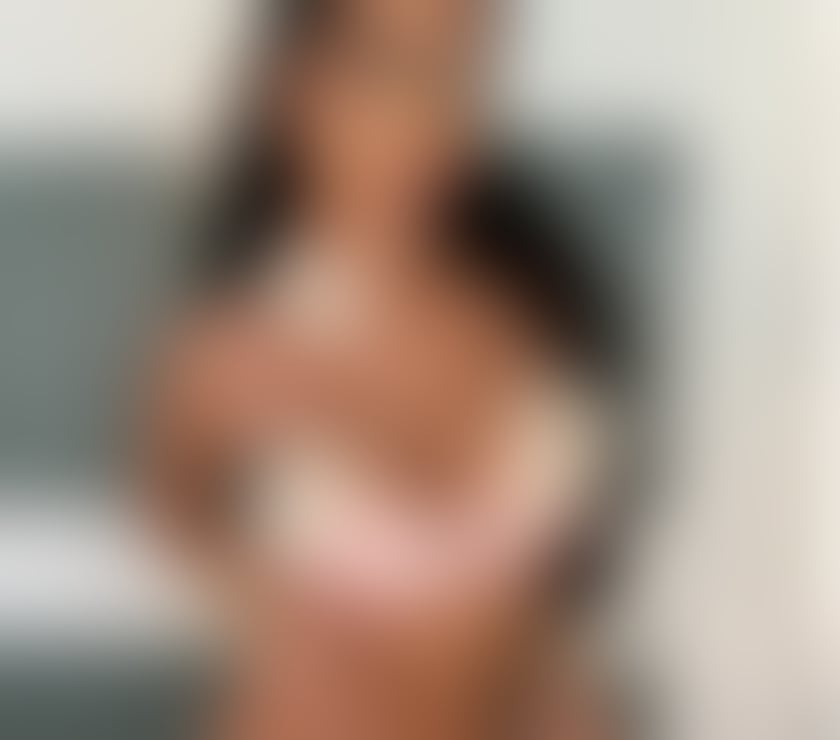 Escorts Cambridge City Centre Cambridge - Photos for Christine – Elegant, Flirty & Ready to Excite ✨Party💯