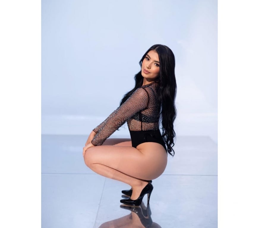 Escorts East London Canary Wharf - East London - Photos for 🔥Mía🔥Latina🔝🥵7459822966