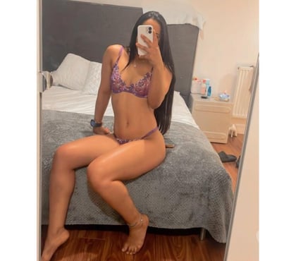  Escorts & Erotic Massage Swindon Town Centre Swindon - Photos for SOFIA | NATURAL LATINA BODY ❤️‍🔥