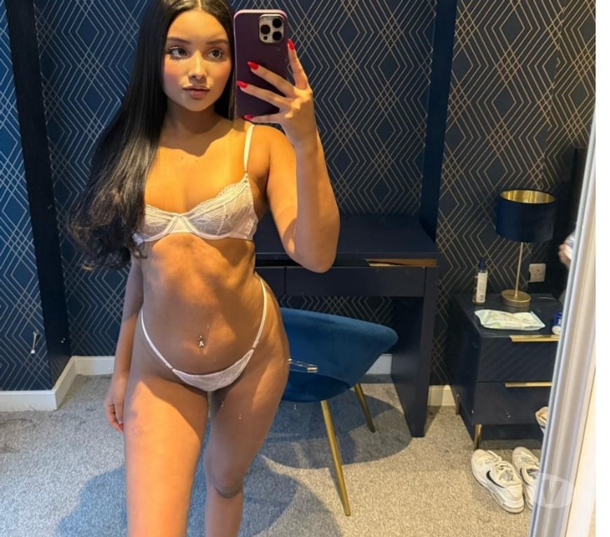 Escorts East London Stratford High Street - DLR Station - East London - Photos for Bruna🍭💋 ☘️🌹 Brasillian 🍒🎉 Sweet 🍾