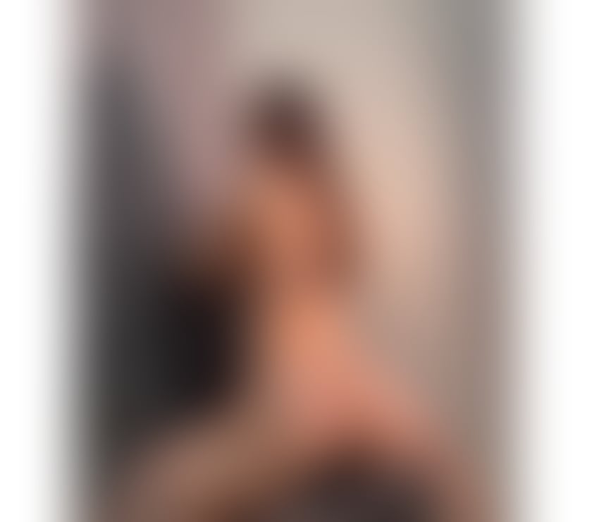 Photos for Sexy Trans Larissa in Town