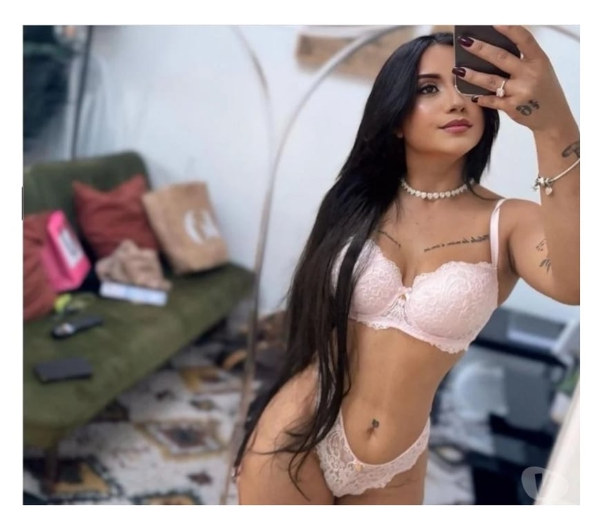 Escorts Essex Epping Forest - Photos for Petite Blonde Colombian