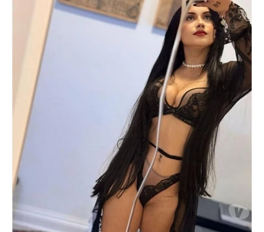 Escorts Essex Epping Forest - Photos for Petite Blonde Colombian