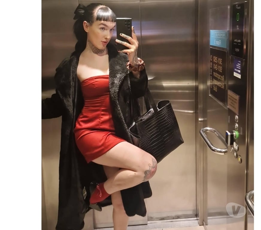 Trans Escorts East London Canary Wharf - East London - Photos for Goth Trans Woman - Whatsapp me as my number is not ringing