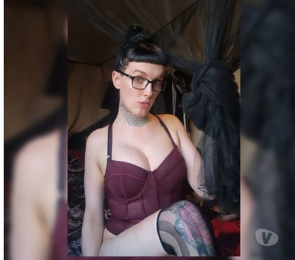 Transsexual Escorts Canary Wharf East London - Photos for Goth Trans Woman - Whatsapp me as my number is not ringing