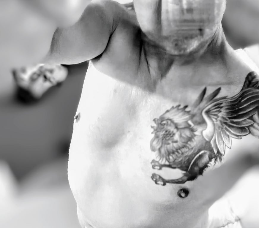 Escorts Wiltshire Swindon - Photos for For all your pleasures