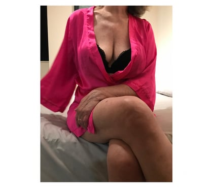 Escorts Sheffield City Centre Sheffield - Photos for Claire TOP NEW Milf in your Town