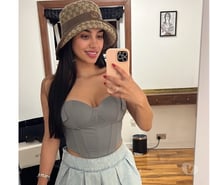 Júlia hot 😈 kiss and Owo 🥰💦🍾