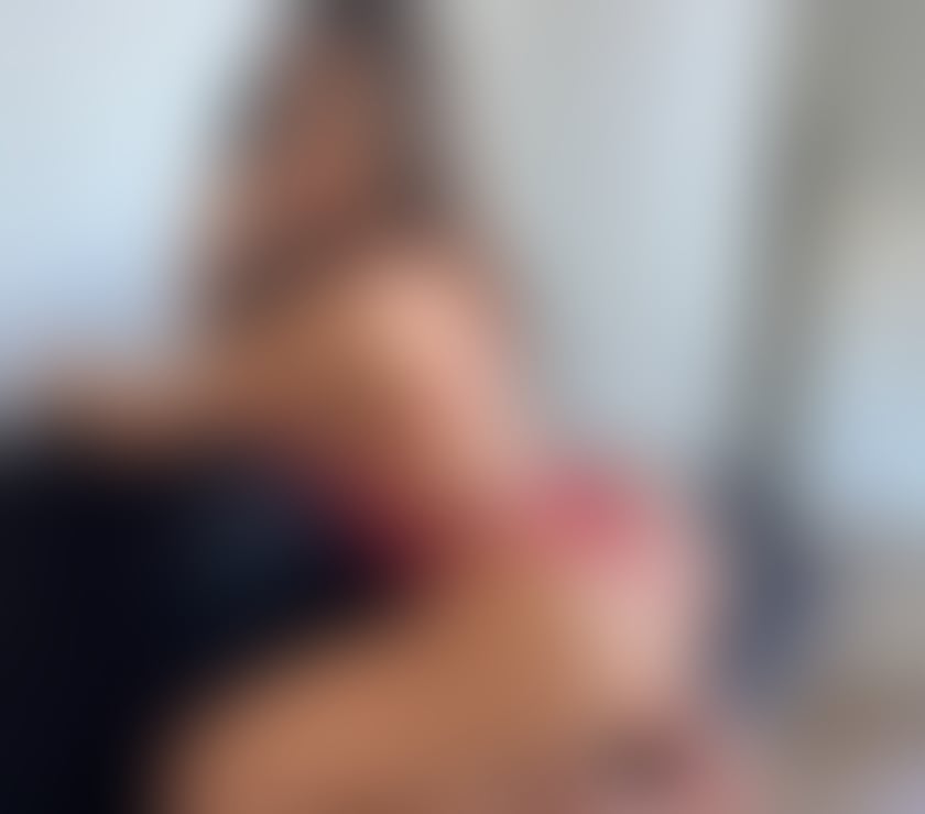 Escorts and Massages East Finchley North London - Photos for NORA! Best Brazilian Service in N12🔥🎉 PARTY