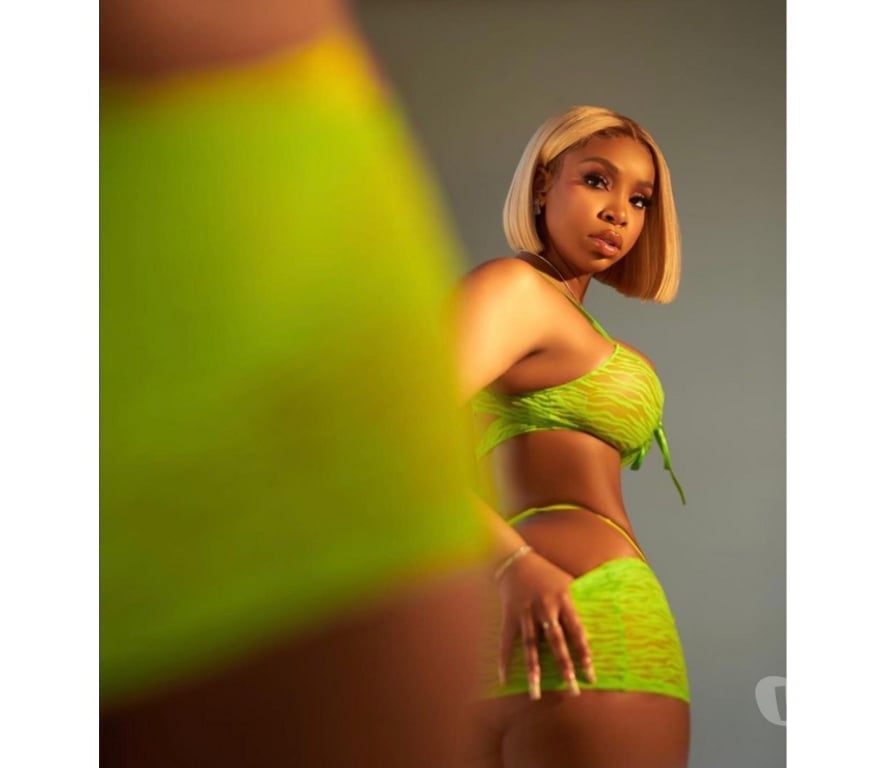 Escorts South East London Camberwell - South East London - Photos for ❌꧁BUSTY AND SENSUAL꧂❌BIG BOOBS 𒐪HOT𒐪