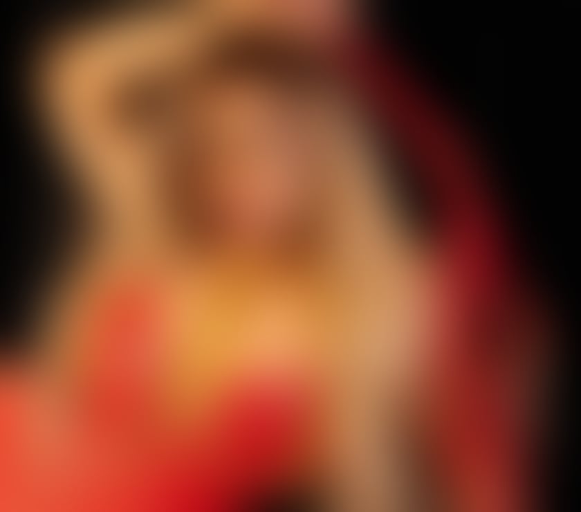 Escorts Glasgow Glasgow City Centre - Glasgow - Photos for LAURA SHEMAL SEXY, HOT and DOMINATRIX in GLASGOW