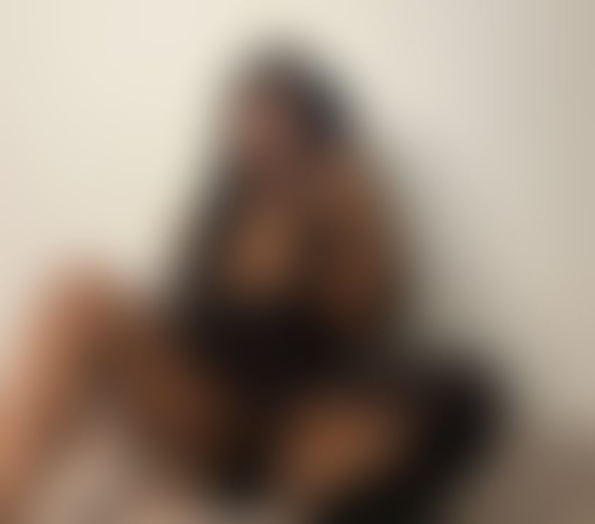 Horny Latina ROSE!🍑