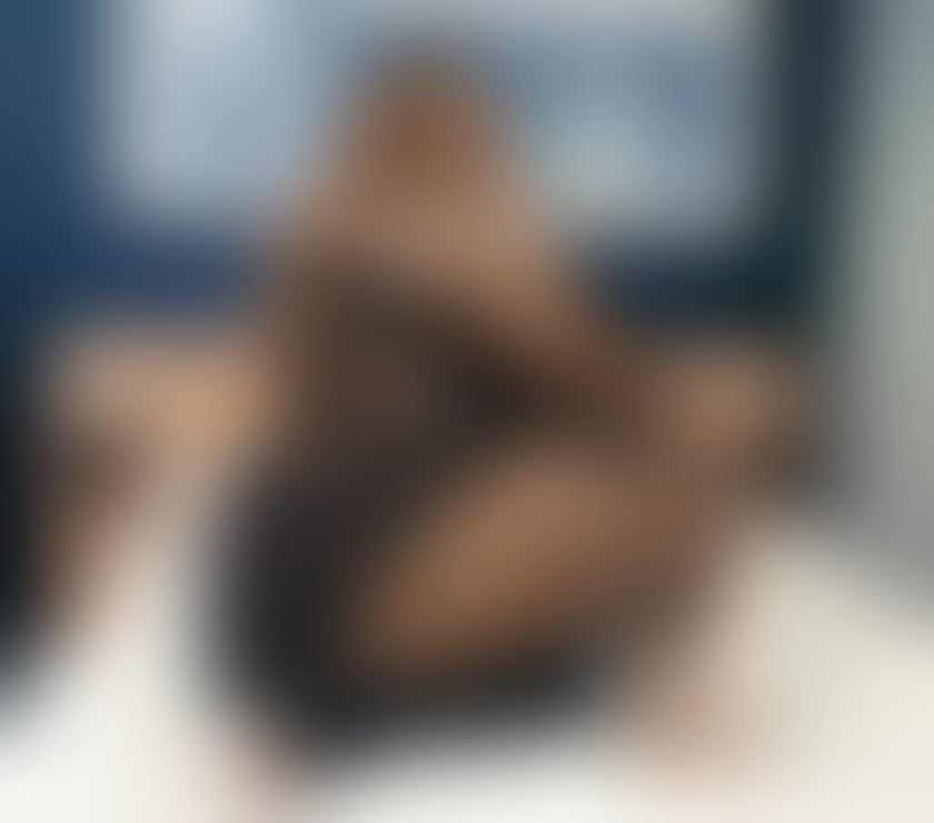 Escorts South East London Croydon - Photos for Thick Ebony Caramel Goddess